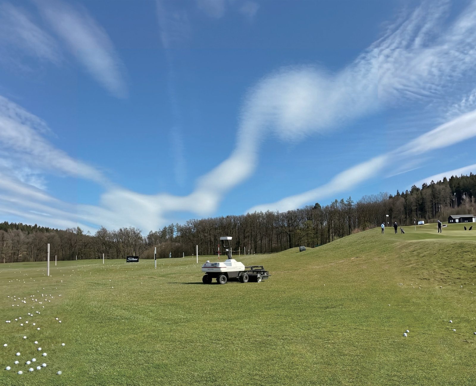 Wayrobo WayPick autonomous robot collecting golf balls on a UK driving range